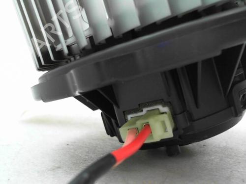 Heater blower motor KIA SPORTAGE III (SL) 1.7 CRDi | BP24775351M62