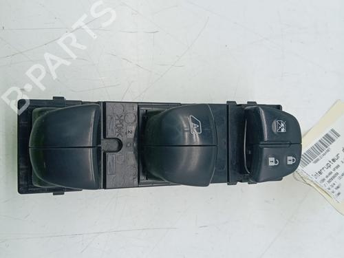 Used Left front window switch Left front window switch NISSAN NAVARA NP300 Pickup (D23, D23T) 2.3 dCi 4x4 (D231, D23T) (190 hp) 36468560 36468560