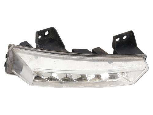 Used Left daytime light Left daytime light 39431822 39431822