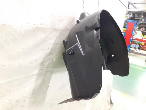 wheel-arch-renault-trafic-iii-platformchassis-eg_-2014-31707326 main image