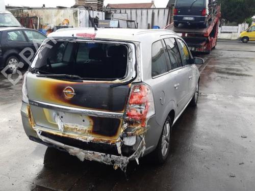 Windscreen washer tank OPEL ZAFIRA / ZAFIRA FAMILY B (A05) 1.9 CDTI (M75) | BP24775038C113 
