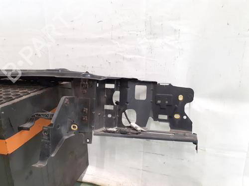 Frontplade/Frontkurv VOLVO XC90 I (275) D5 AWD (163 hp) 24780720