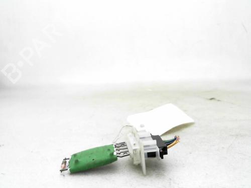 Used Heater resistor OPEL CORSA C (X01) 1.7 DI (F08, F68) (65 hp) 24777959