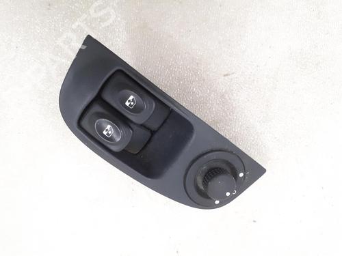 Used Switch RENAULT MEGANE I Grandtour (KA0/1_) 1.9 dCi (KA05, KA1F) (102 hp) 24792759