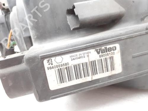 Scheinwerfer links für PEUGEOT 206 Hatchback (2A/C) 1.4 i (75 hp) 24785355