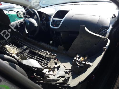 Left mirror PEUGEOT 206+ (2L_, 2M_) 1.4 i (2LKFWA, 2MKFWA) | BP24788748C26 