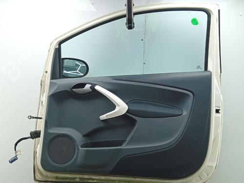 Used Right front door Right front door FORD KA (RU8) 1.2 (69 hp) 40529669 40529669
