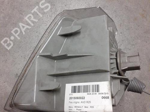 Used Right front indicator Right front indicator RENAULT 25 (B29_) 2.0 (B297) (101 hp) 24773929 24773929