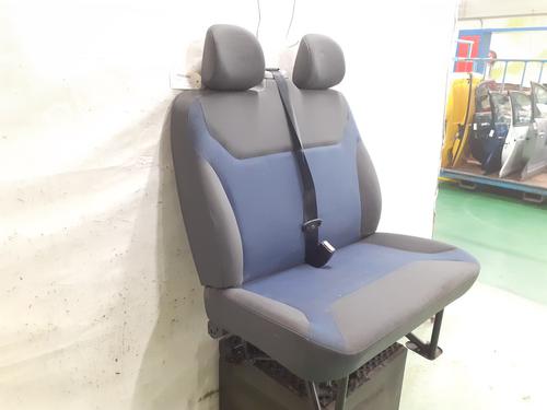 Right front seat RENAULT TRAFIC II Bus (JL) 2.0 dCi 90 (JL00, JL01, JL0H, JL0M, JL0P, JL0S) | BP33003212C16 - Image 2