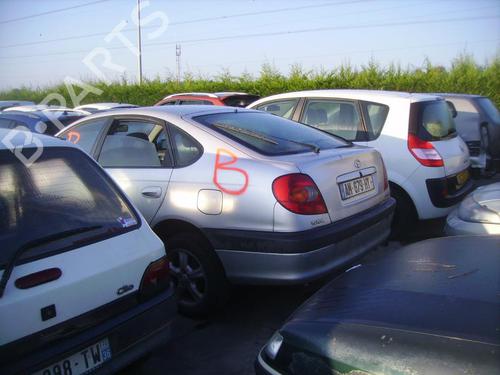 Used Parts TOYOTA AVENSIS Liftback (_T22_)  2.0 TD (CT220_, CT220R)  2417266