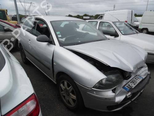 Left front fog light SEAT IBIZA III (6L1) 1.9 TDI | BP24773886C30