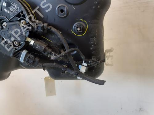 adblue-tank-renault-trafic-iii-van-fg_-2014-36299691 main image