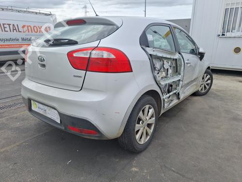 Windscreen washer tank KIA RIO III (UB) 1.4 CRDi | BP29143042C113 