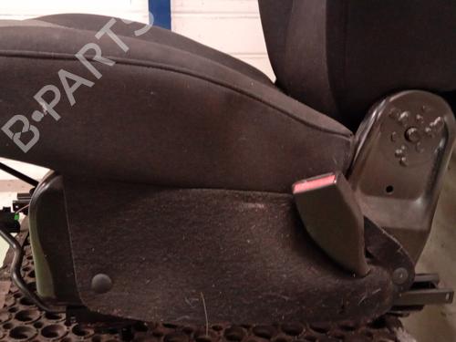 Right front seat RENAULT KANGOO / GRAND KANGOO II (KW0/1_) 1.2 TCe 115 (KW02, KW14) | BP29521534C16 