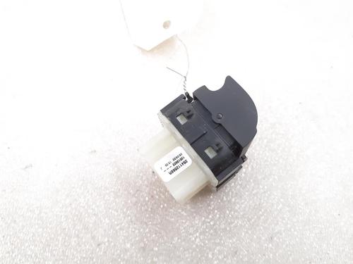 switch-renault-trafic-iii-van-fg_-2014-24793088 main image