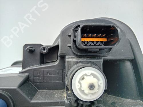 Højre positionslygte Højre positionslygte RENAULT MEGANE IV Hatchback (B9A/M/N_) 1.8 RS 300 (B9M8) (300 hp) 34393607 34393607