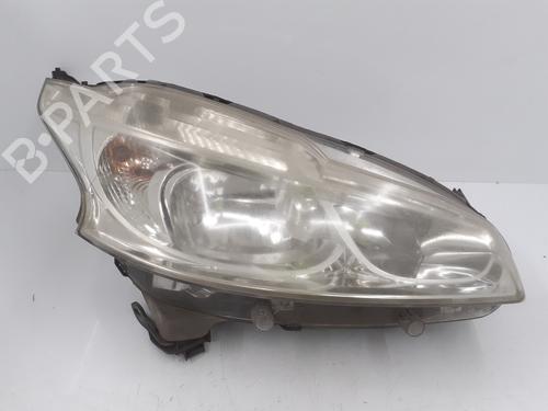 Used Right headlight PEUGEOT 208 I (CA_, CC_) 1.4 HDi (68 hp) 30315466