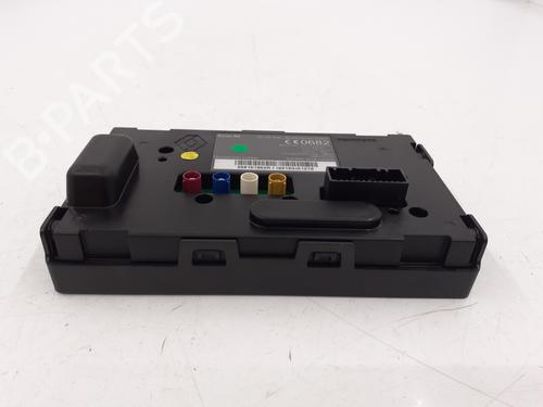 Display RENAULT TRAFIC II Bus (JL) 2.0 dCi 90 (JL00, JL01, JL0H, JL0M, JL0P, JL0S) (90 hp) 32686602