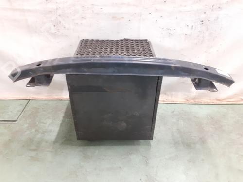 Used Front bumper reinforcement VW POLO (6N2) 1.4 (60 hp) 27658508