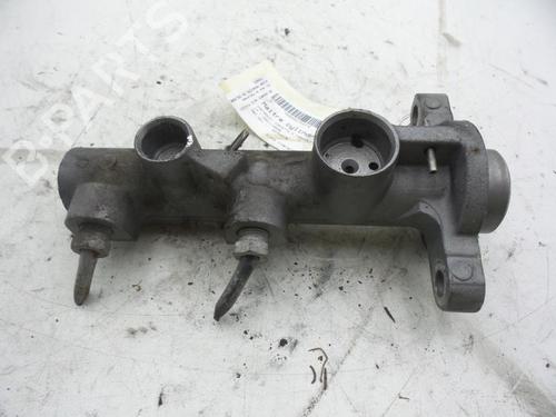 Used Brake master cylinder CHEVROLET CORVETTE Convertible 5.7 (344 hp) 24785371
