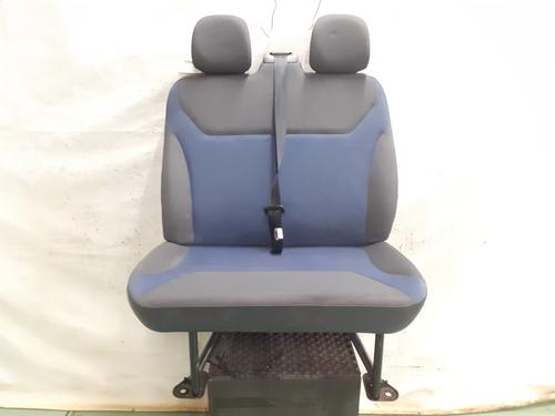 Sedile anteriore destro RENAULT TRAFIC II Bus (JL) 2.0 dCi 90 (JL00, JL01, JL0H, JL0M, JL0P, JL0S) (90 hp) 33003212