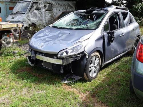 Switch PEUGEOT 208 I (CA_, CC_) 1.2 PureTech 82 | BP24782460I30 