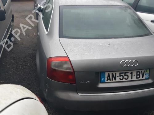 Høyre foran beltestrammer AUDI A4 B6 (8E2) 1.9 TDI | BP24779352C88 
