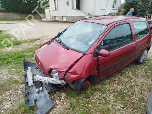 Gebruikte RENAULT TWINGO I (C06_) 1.2 (C066, C068) (58 hp) 4336551 Onderdelen