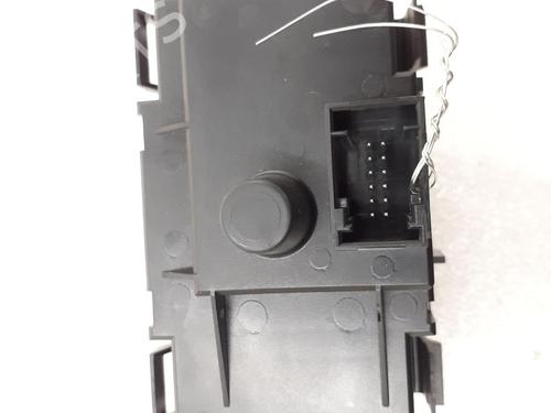 Used Headlight switch BMW 1 (E87) 118 d (143 hp) 24788727