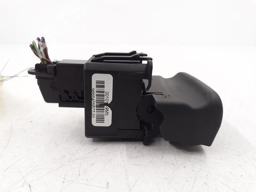 Used Switch Switch PEUGEOT 3008 I MPV (0U_) 1.2 (131 hp) 32135923 32135923