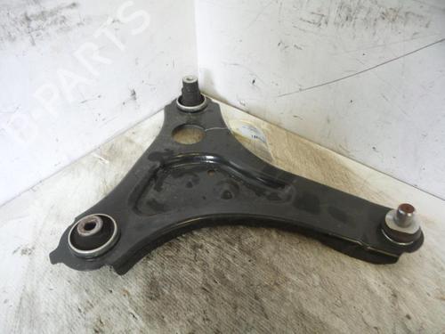 Used Right front suspension arm RENAULT TWINGO III (BCM_, BCA_) [2014-2025]  24779590