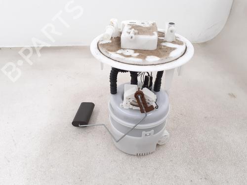Used Fuel pump OPEL CORSA F (P2JO) 1.2 (68) (75 hp) 24796667