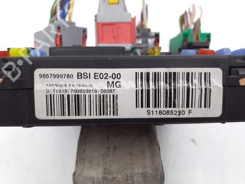 Fuse box PEUGEOT 206 CC (2D) 1.6 HDi 110 | BP30712747E1 - Image 3