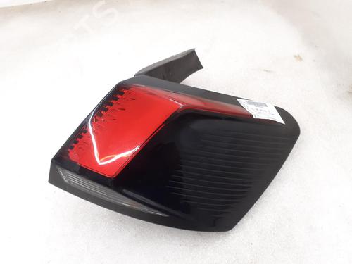 Used Right taillight PEUGEOT 3008 II SUV (MC_, MR_, MJ_, M4_) 1.6 BlueHDi 120 (120 hp) 24795177