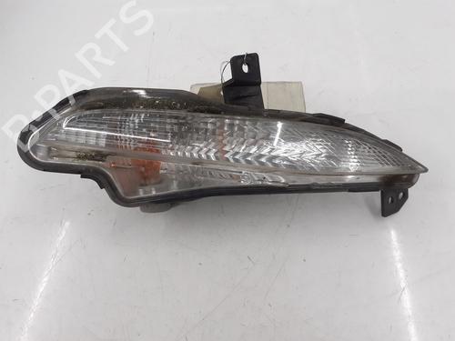 Used Right front indicator PEUGEOT 308 II (LB_, LP_, LW_, LH_, L3_) 1.6 HDi / BlueHDi 115 (115 hp) 30154327