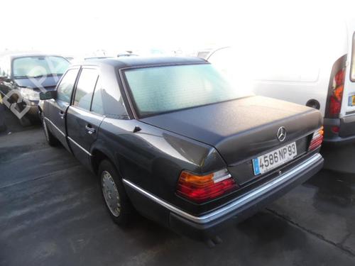 Right front indicator MERCEDES-BENZ 124 Saloon (W124) 300 D (124.130) | BP24773914C33 