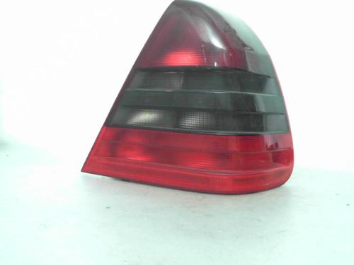 Used Right taillight MERCEDES-BENZ C-CLASS (W202) C 200 CDI (202.134) (102 hp) 24777942