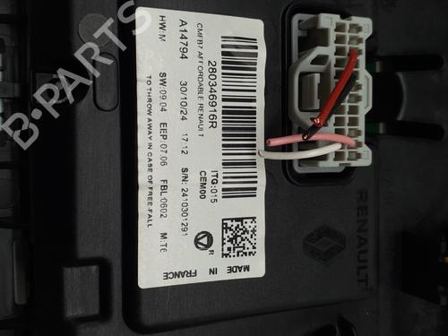 display-monitor-renault-clio-v-b7_-2019-33003226 main image