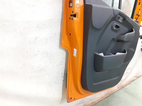 Left front door RENAULT MASTER III Platform/Chassis (EV, HV, UV) 2.3 dCi 145 FWD (EV0E, EV0F, HV0E, HV0F, UV0E, UV0F,... | BP31356104C2 