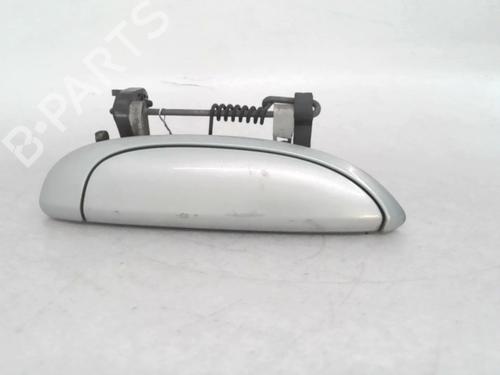 Used Front right exterior door handle RENAULT MEGANE I (BA0/1_) 1.6 16V (BA04, BA0B, BA11, BA1J, BA16, BA19, BA1K, BA1V,... (107 hp) 24779855