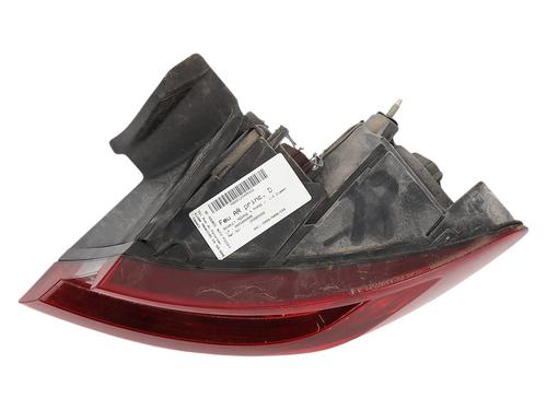 right-taillight-renault-megane-iv-hatchback-b9amn_-2015-37742112 main image