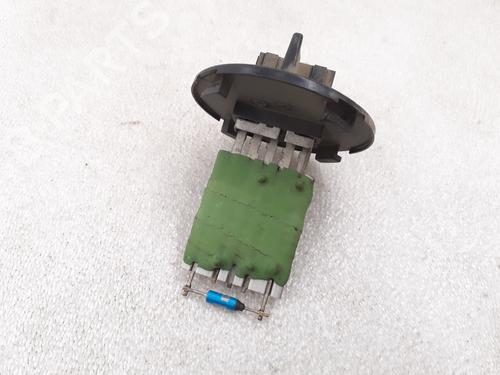 Used Heater resistor Heater resistor CITROËN C3 II (SC_) 1.4 HDi 70 (SC8HZC, SC8HR0, SC8HP4) (68 hp) 24883307 24883307
