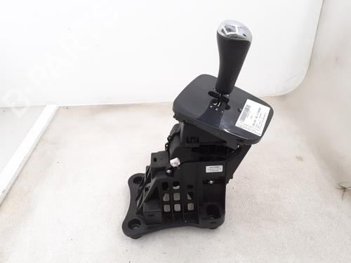 Used Gear lever Gear lever PEUGEOT 5008 (0U_, 0E_) 1.6 HDi (114 hp) 24796685 24796685