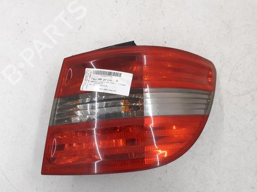 Højre baglygte MERCEDES-BENZ B-CLASS Sports Tourer (W245) B 180 CDI (245.207) (109 hp) 24785021