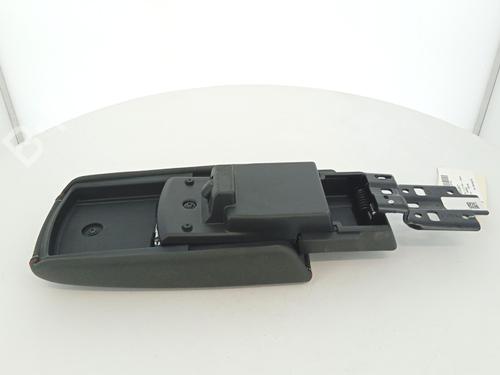Used Armrest / Center console Armrest / Center console 37203318 37203318