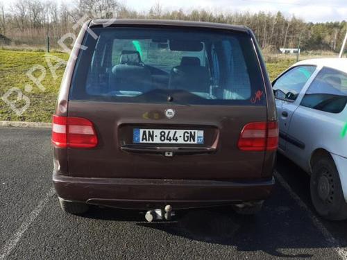 Brugte LANCIA ZETA (22_) 2.1 TD (220AJ5) (109 hp) 2411562