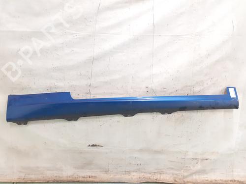 Faldon derecho VW SCIROCCO III (137, 138) 2.0 R (265 hp) 32170437