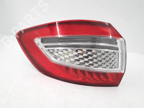Used Left taillight FORD MONDEO IV Turnier (BA7) 2.0 TDCi (140 hp) 30134087