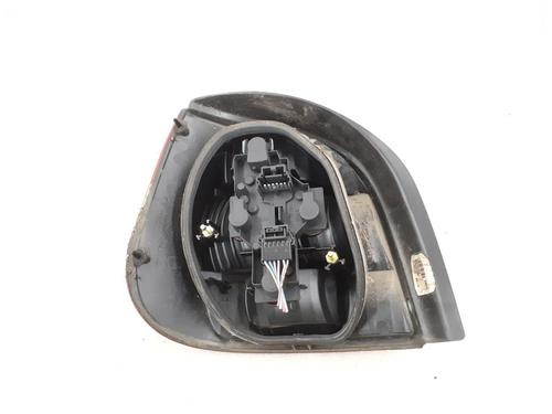 Feu arrière droit RENAULT SCÉNIC I MPV (JA0/1_, FA0_) 2.0 16V (JA1D, JA17) (140 hp) 24792516