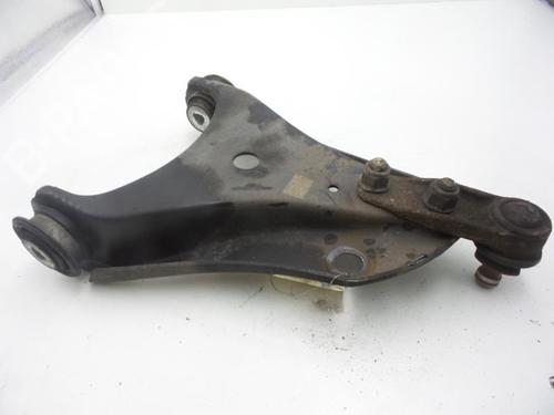 Venstre fortil bærearm RENAULT CLIO II (BB_, CB_) 1.2 16V (BB05, BB0W, BB11, BB27, BB2T, BB2U, BB2V, CB05,... (75 hp) 24782724
